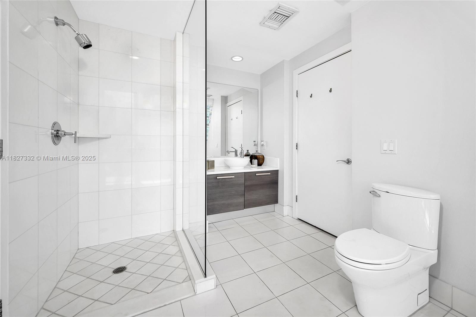 2950 NE 188th St #449, Aventura FL 33180