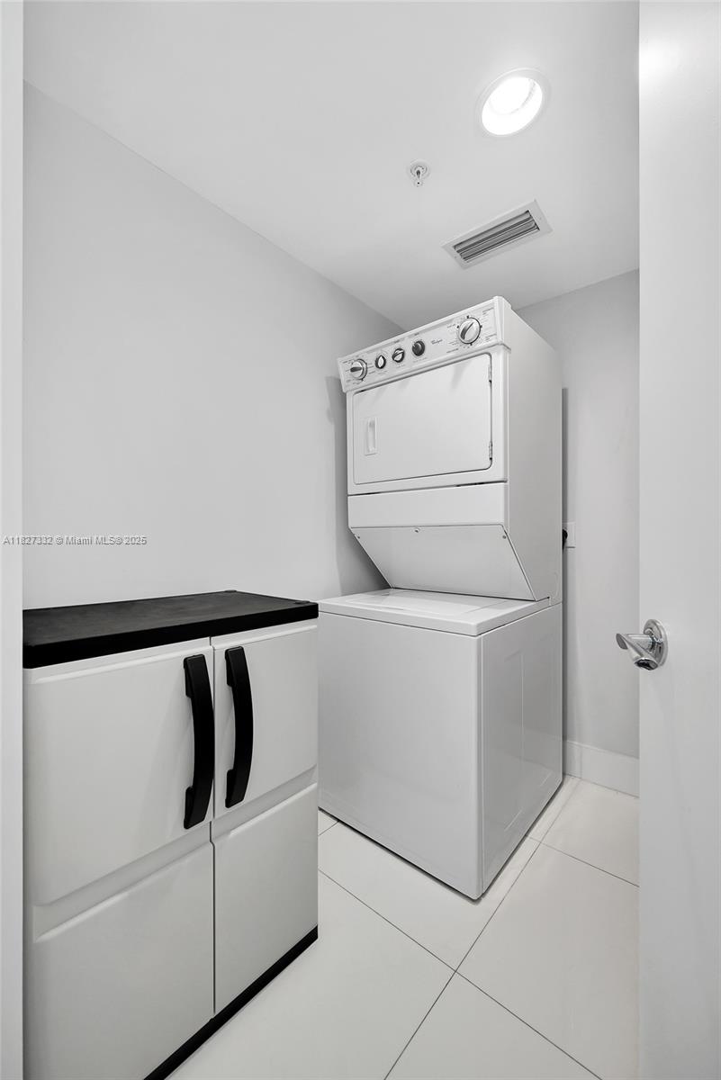 2950 NE 188th St #449, Aventura FL 33180