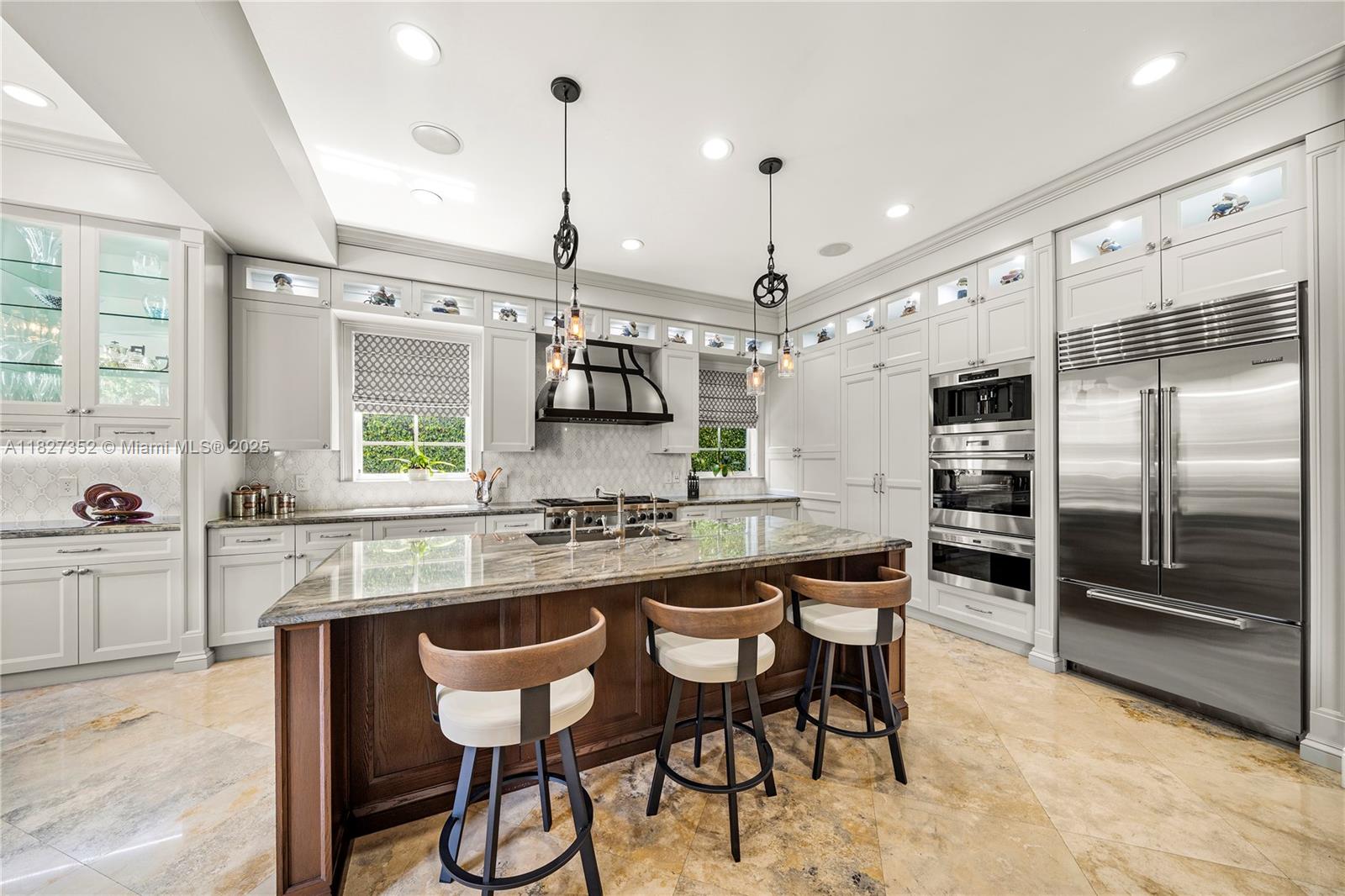 1171 Tiara Ct, Coral Gables, Florida image 12