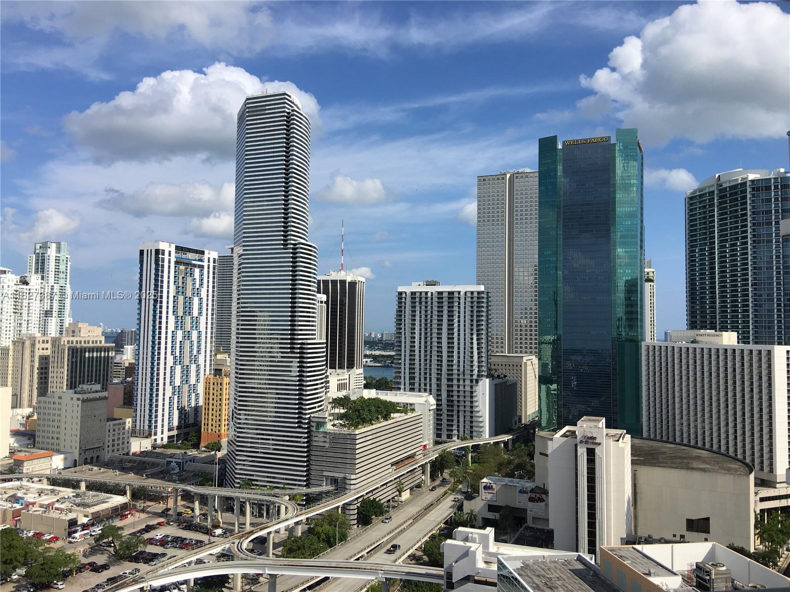 350 S Miami Ave #2707, Miami FL 33130