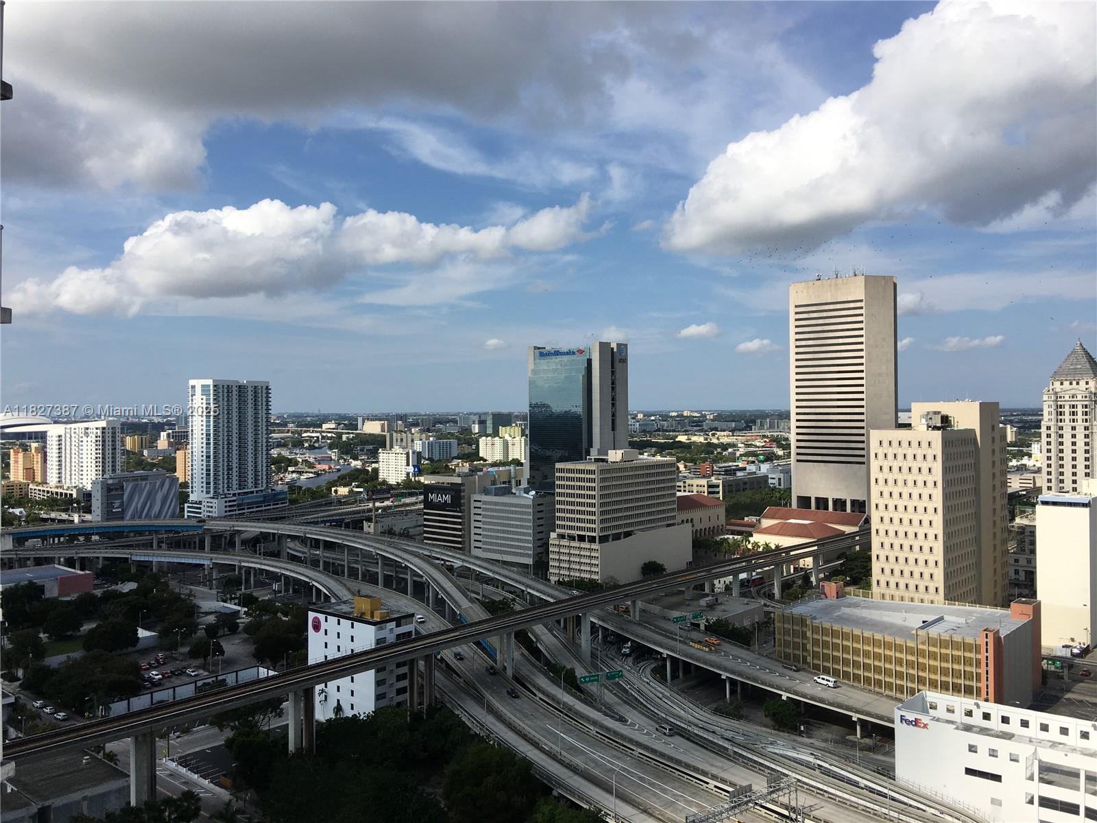 350 S Miami Ave #2707, Miami FL 33130