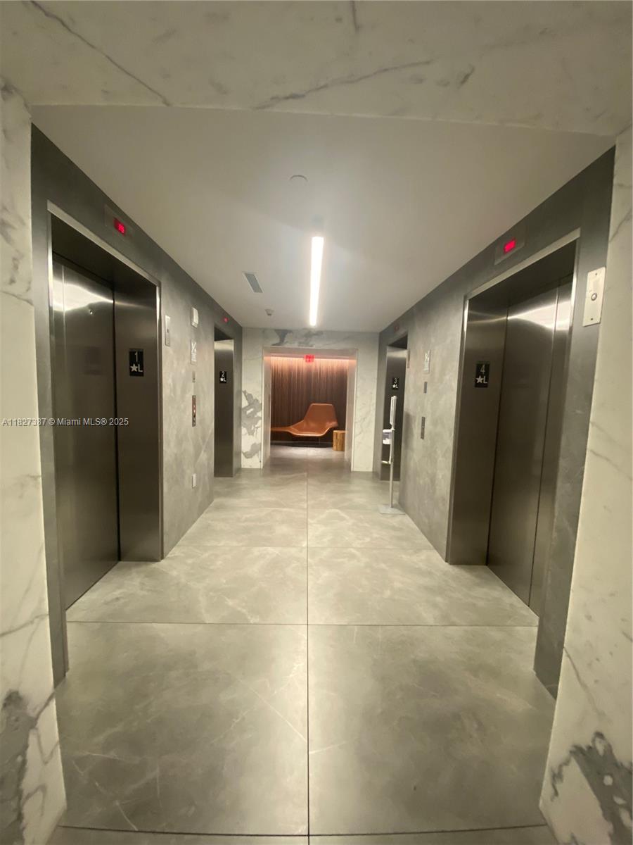 350 S Miami Ave #2707, Miami FL 33130
