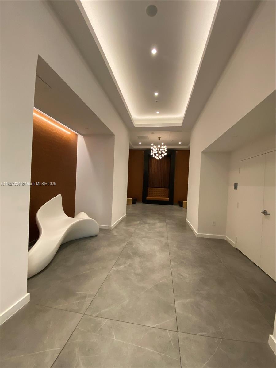 350 S Miami Ave #2707, Miami FL 33130