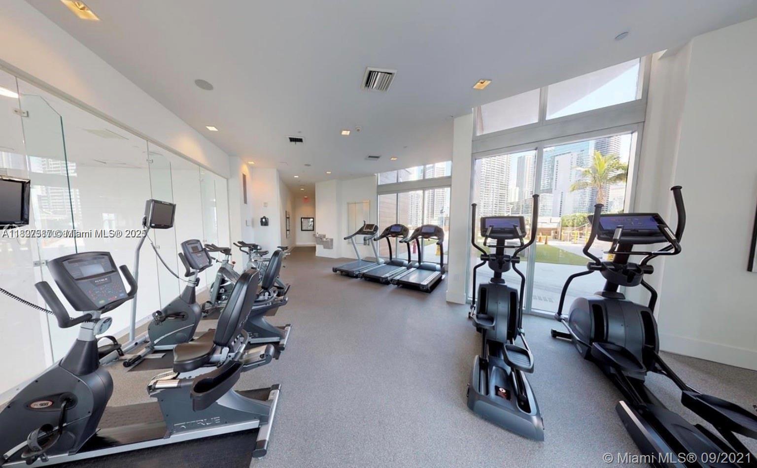 350 S Miami Ave #2707, Miami FL 33130
