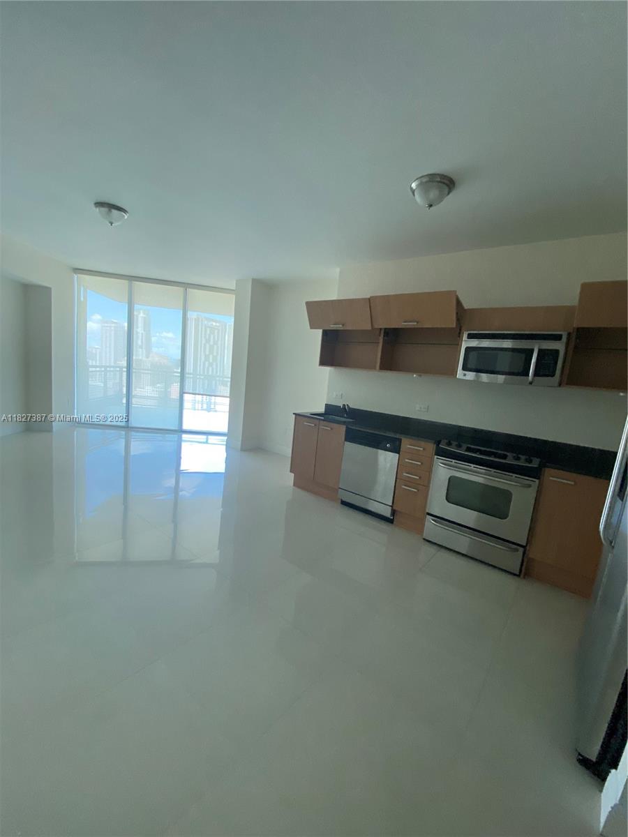 350 S Miami Ave #2707, Miami FL 33130