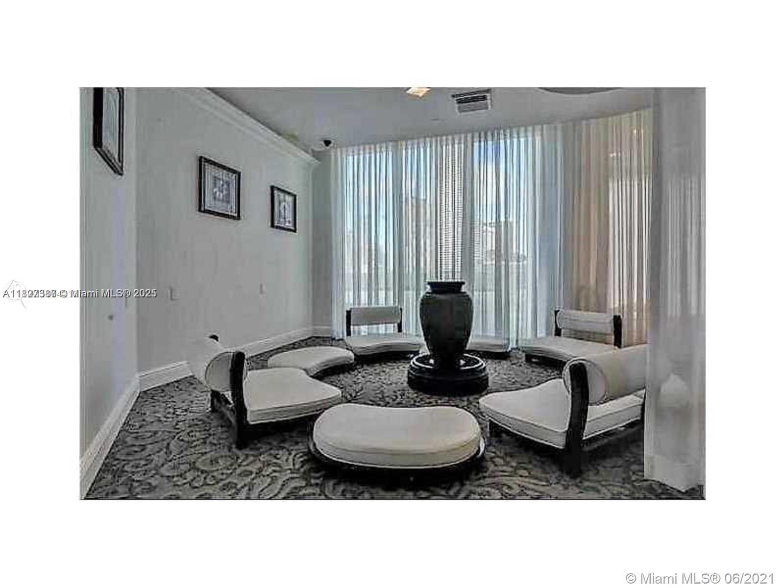 350 S Miami Ave #2707, Miami FL 33130