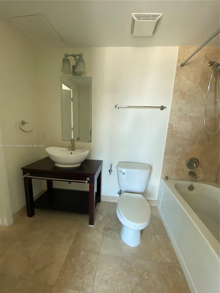 350 S Miami Ave #2707, Miami FL 33130