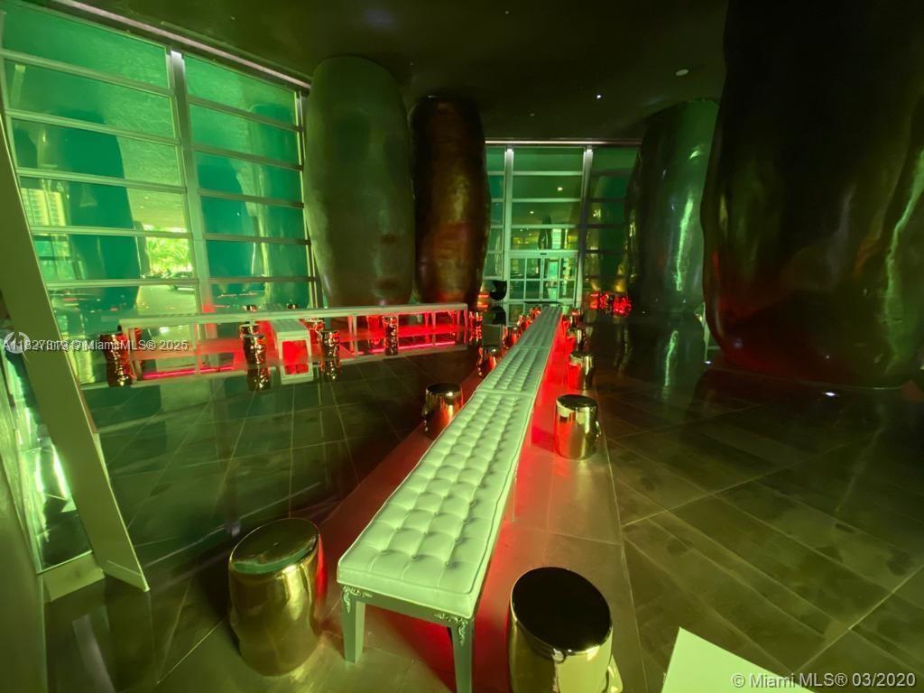 495 Brickell Ave #1806, Miami FL 33131