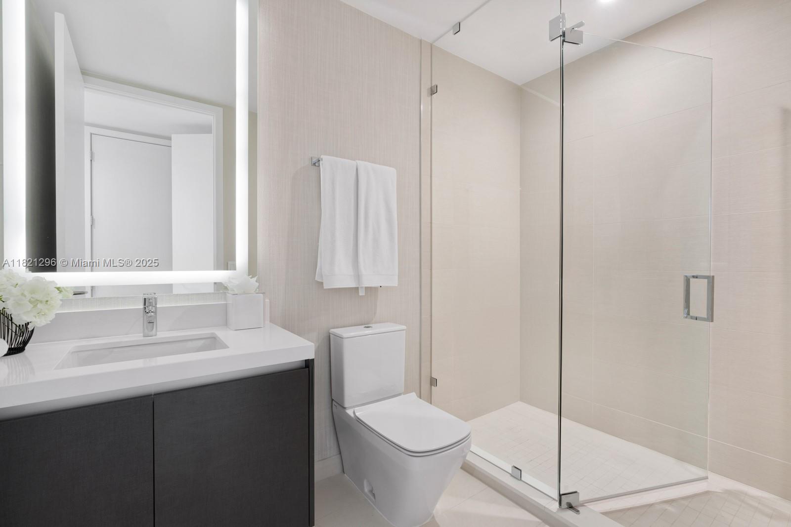 851 NE 1st Ave #5202, Miami FL 33132