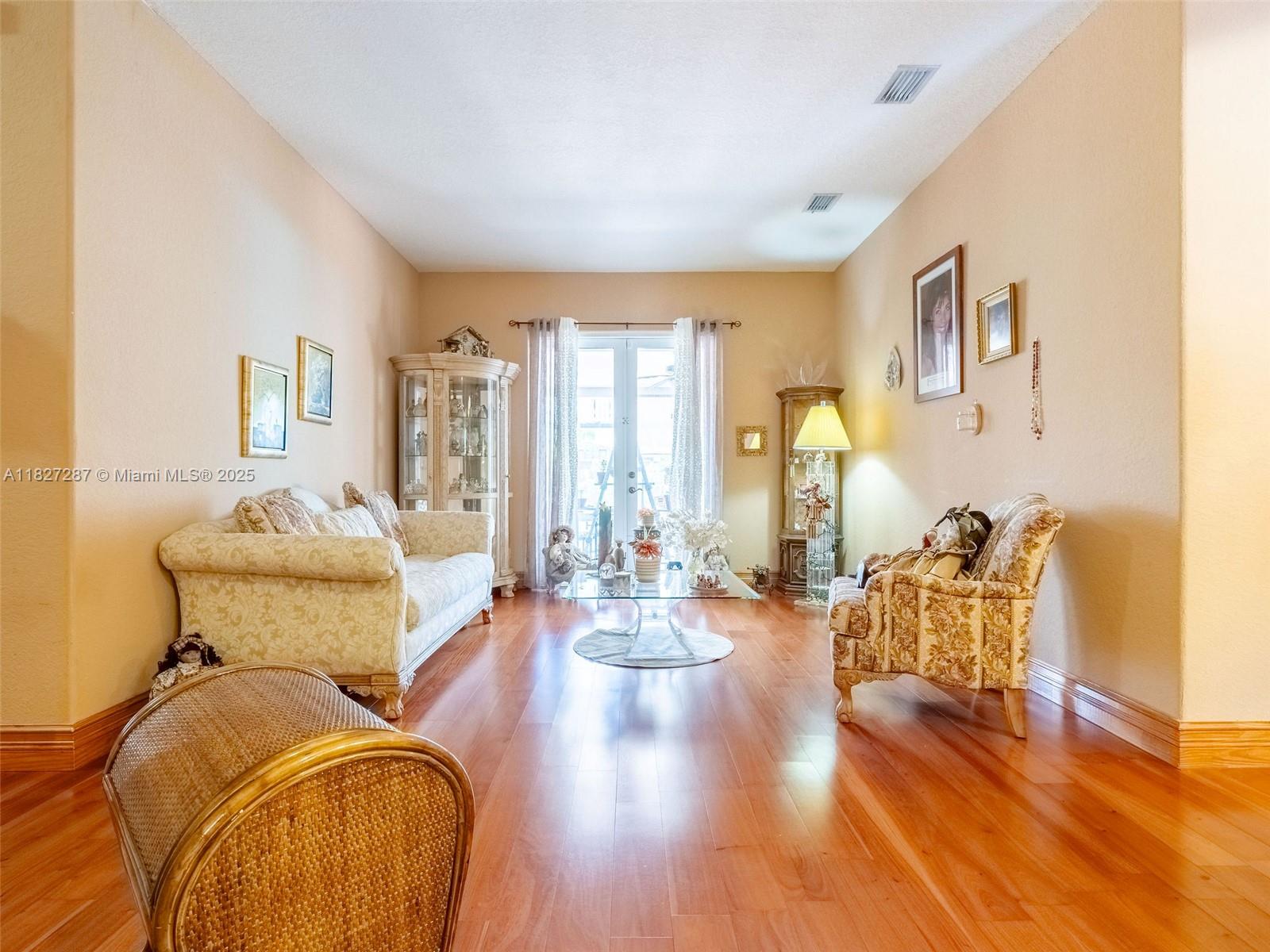 16523 NW 77th Path, Miami Lakes, Florida image 12