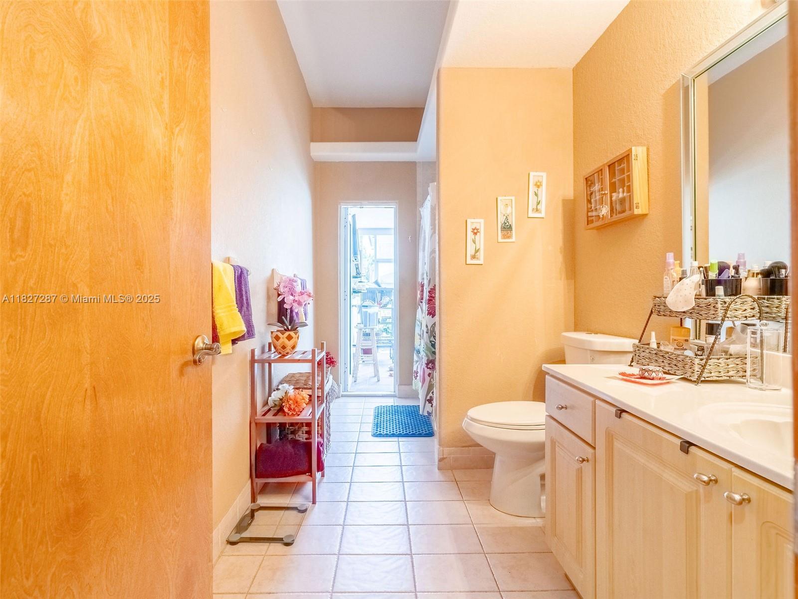16523 NW 77th Path, Miami Lakes, Florida image 33