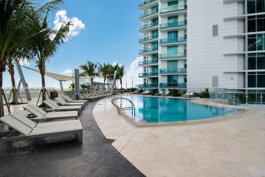 900 Biscayne Blvd #4803, Miami FL 33132