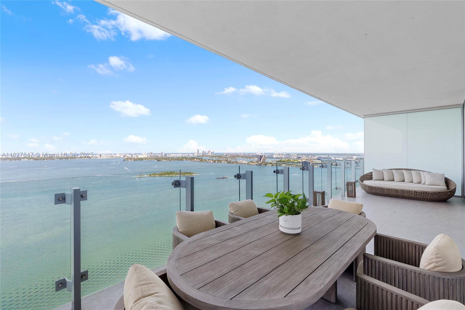 Condo for Sale in Miami, FL