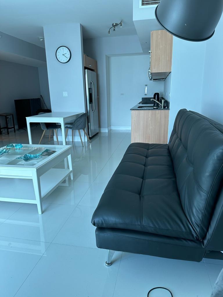 350 S Miami Ave #2915, Miami FL 33130