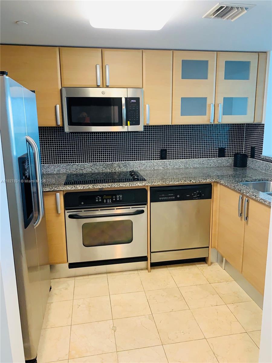 2101 Brickell Ave #2611, Miami FL 33129
