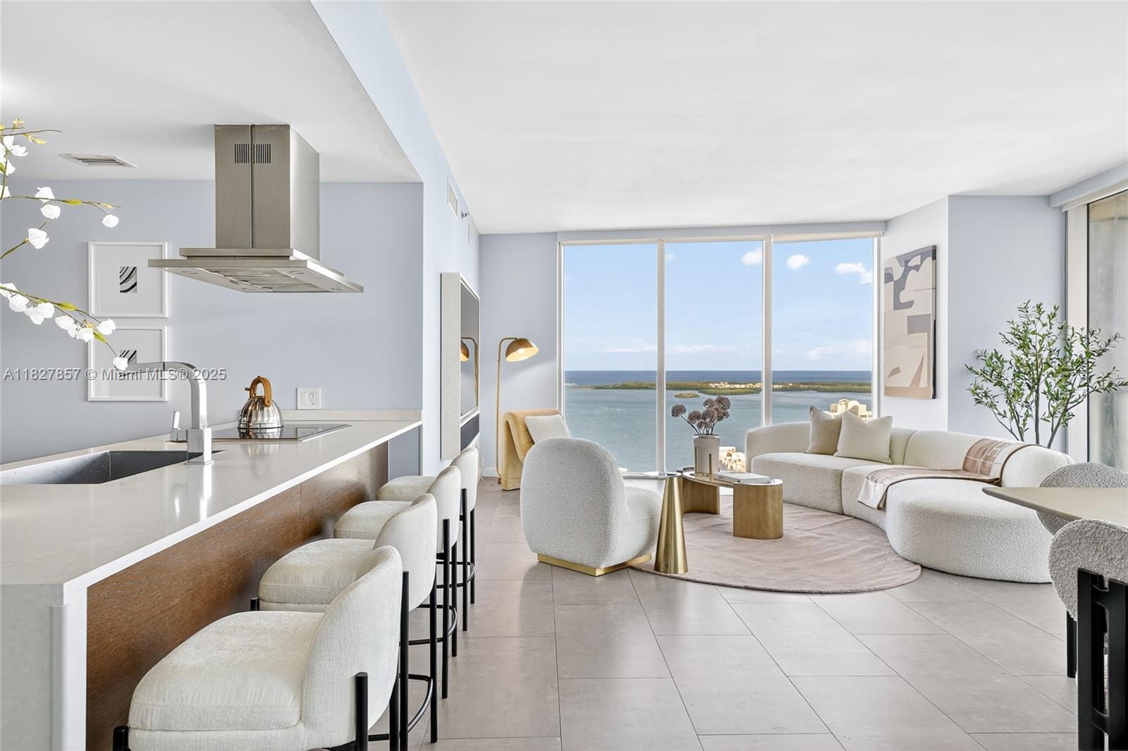 Condo for Sale in Miami, FL