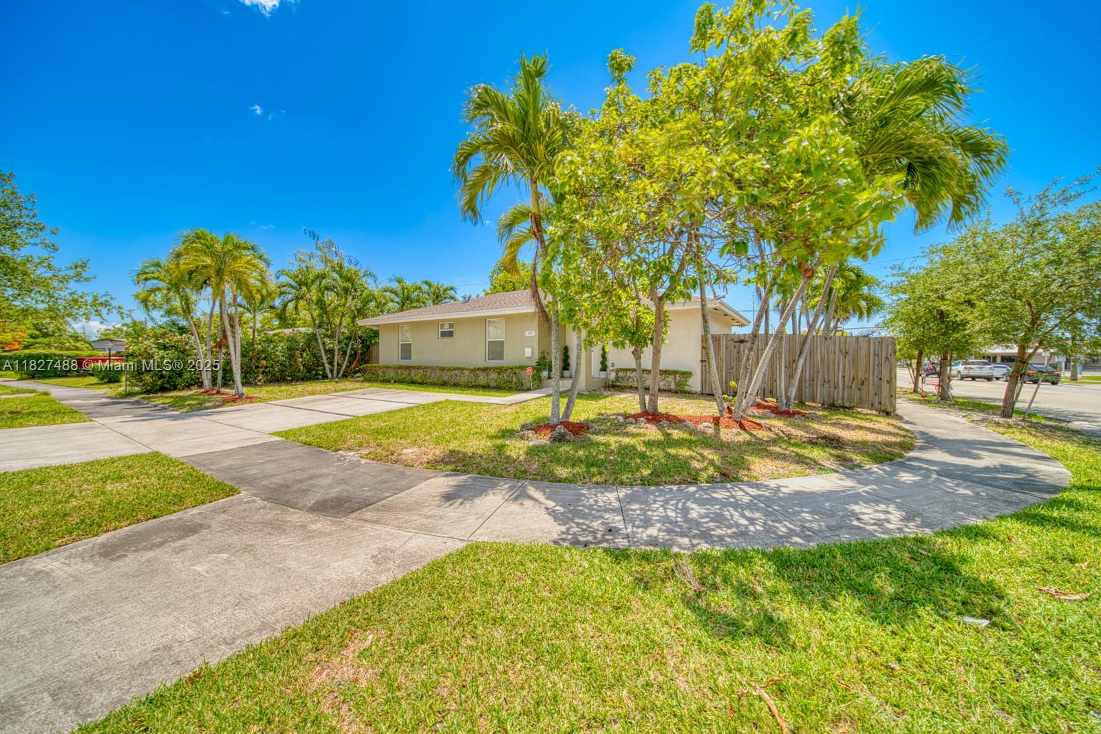 11492 SW 190th Terr Rd