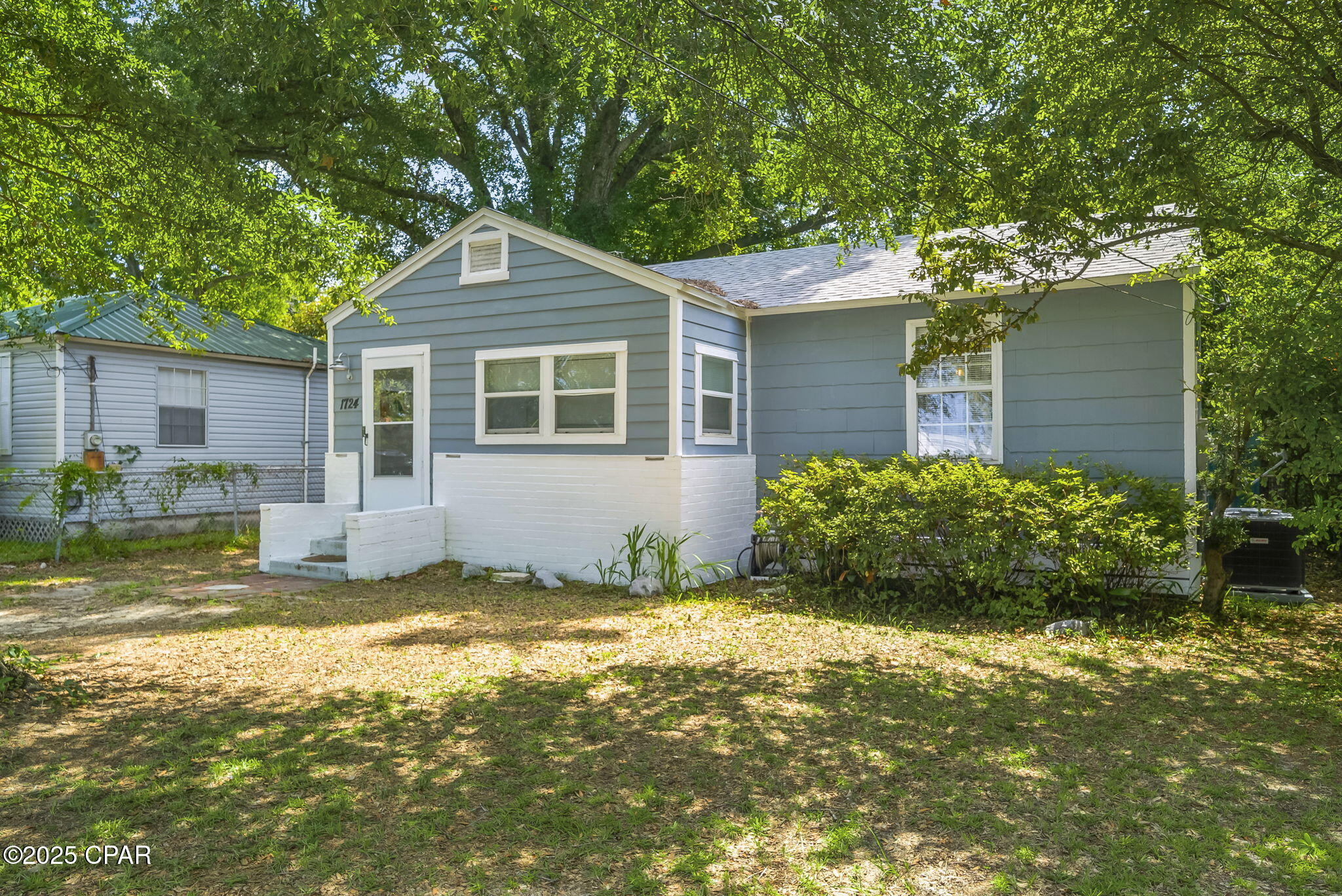 Image 1 For 1724 Alabama Avenue