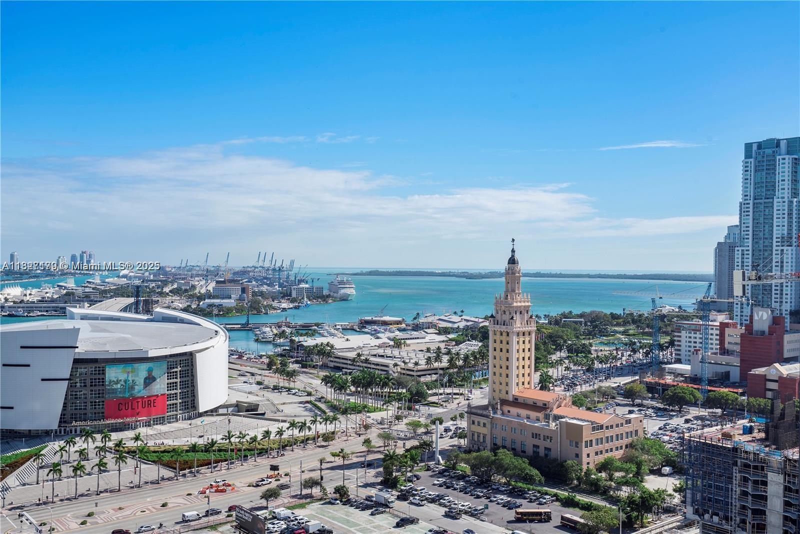 851 NE 1st Ave #2009, Miami FL 33132