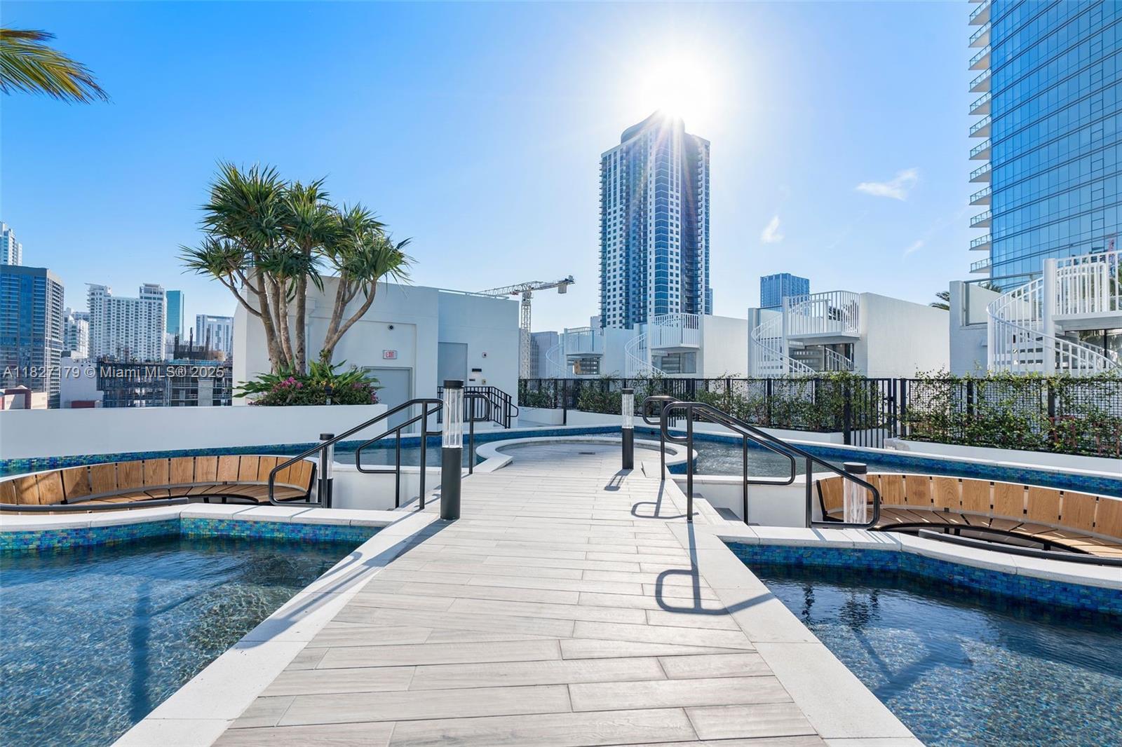 851 NE 1st Ave #2009, Miami FL 33132