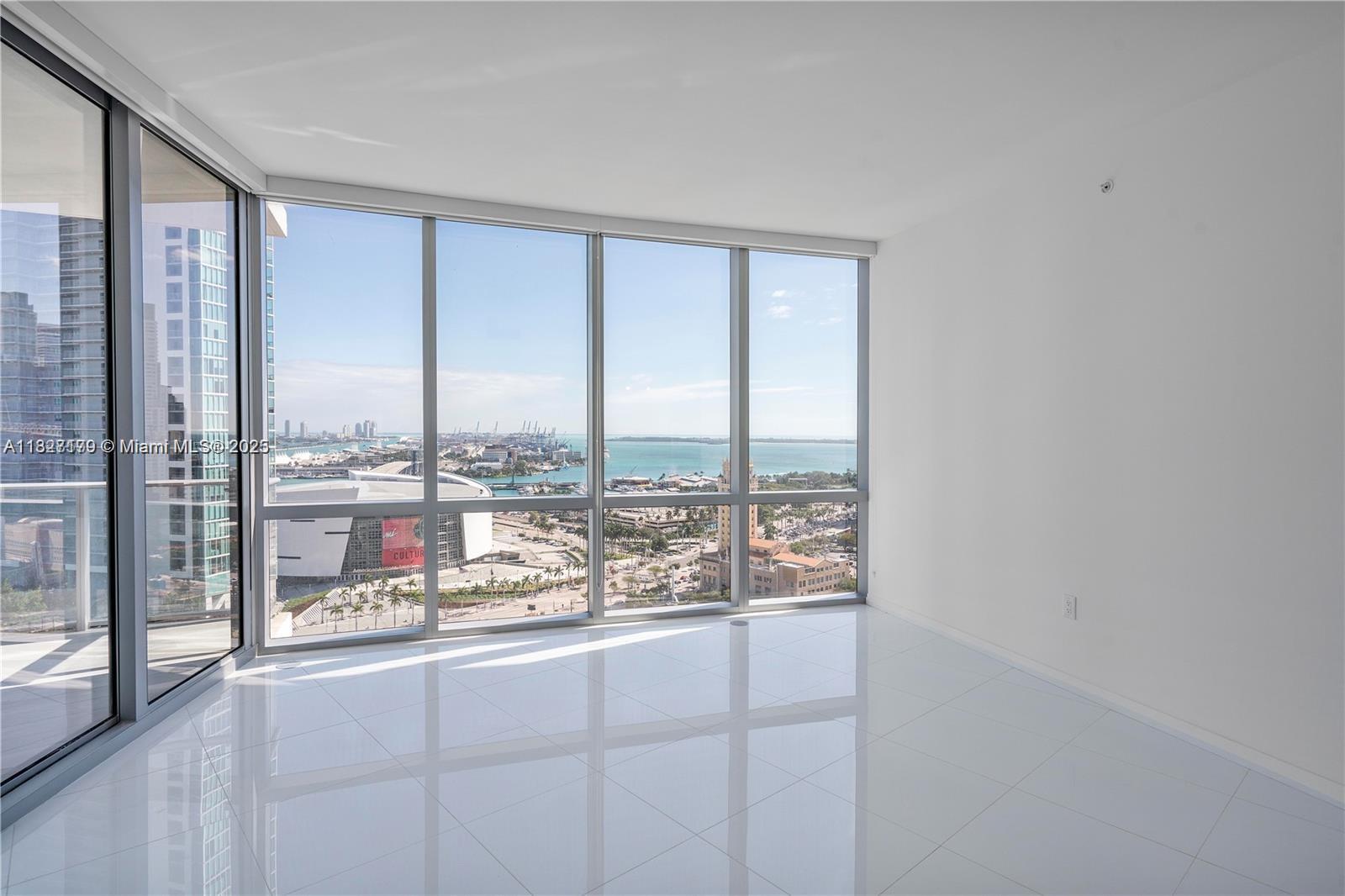 851 NE 1st Ave #2009, Miami FL 33132