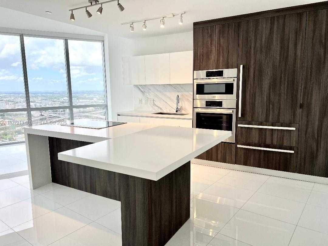 851 NE 1st Ave #4504, Miami FL 33132