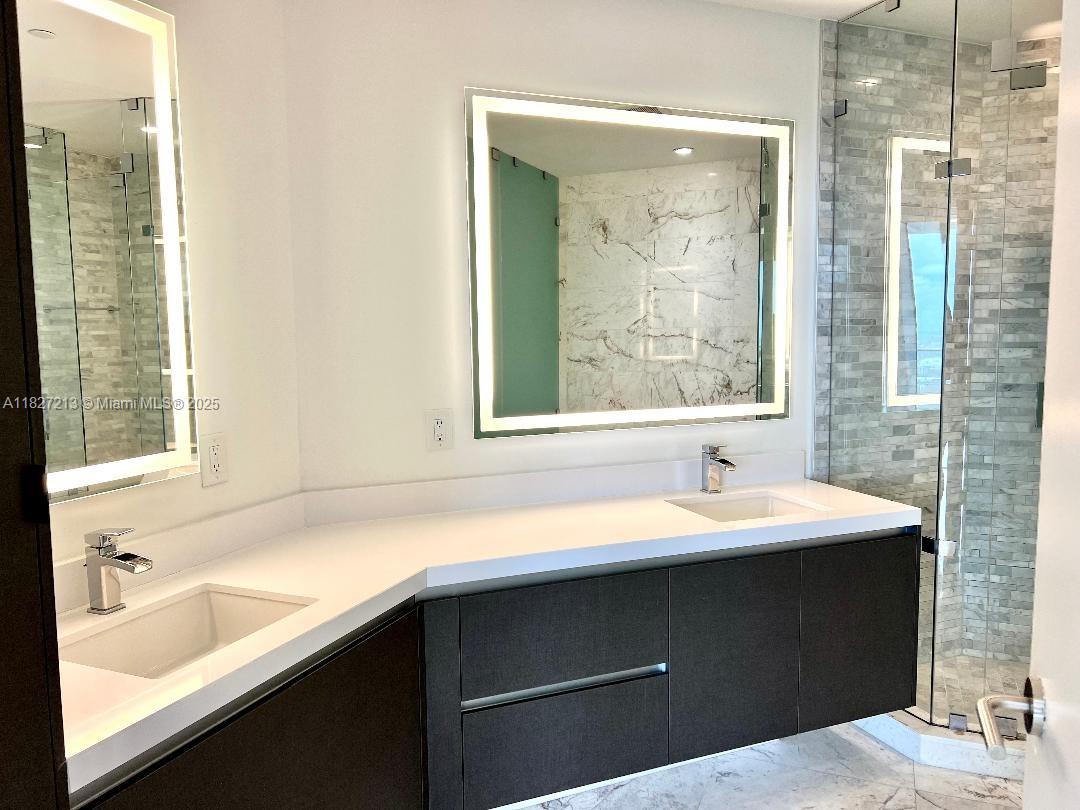 851 NE 1st Ave #4504, Miami FL 33132