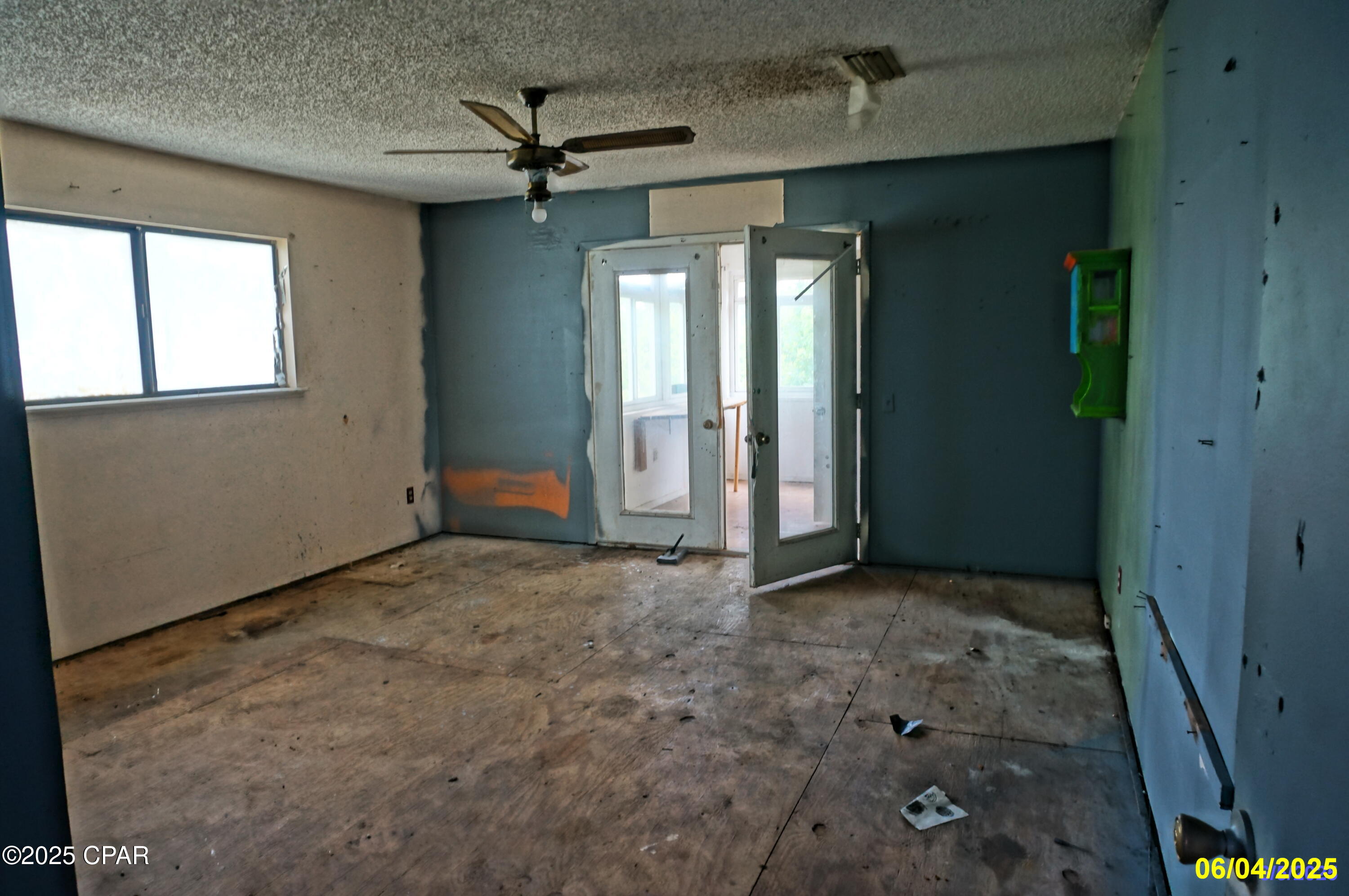 Image 6 For 1025 Edison Avenue