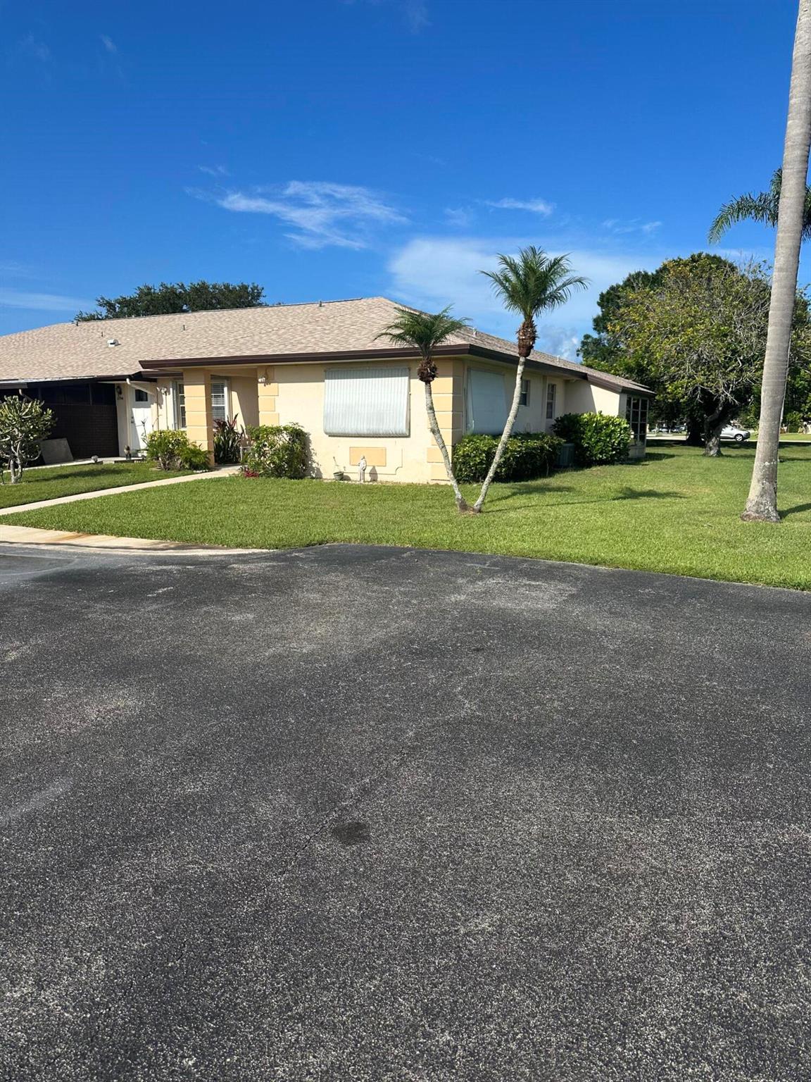 Homes for sale in Fort Pierce, FL | 5796 Moss Court #7, Fort Pierce, FL 34982 | MLS# R11102245