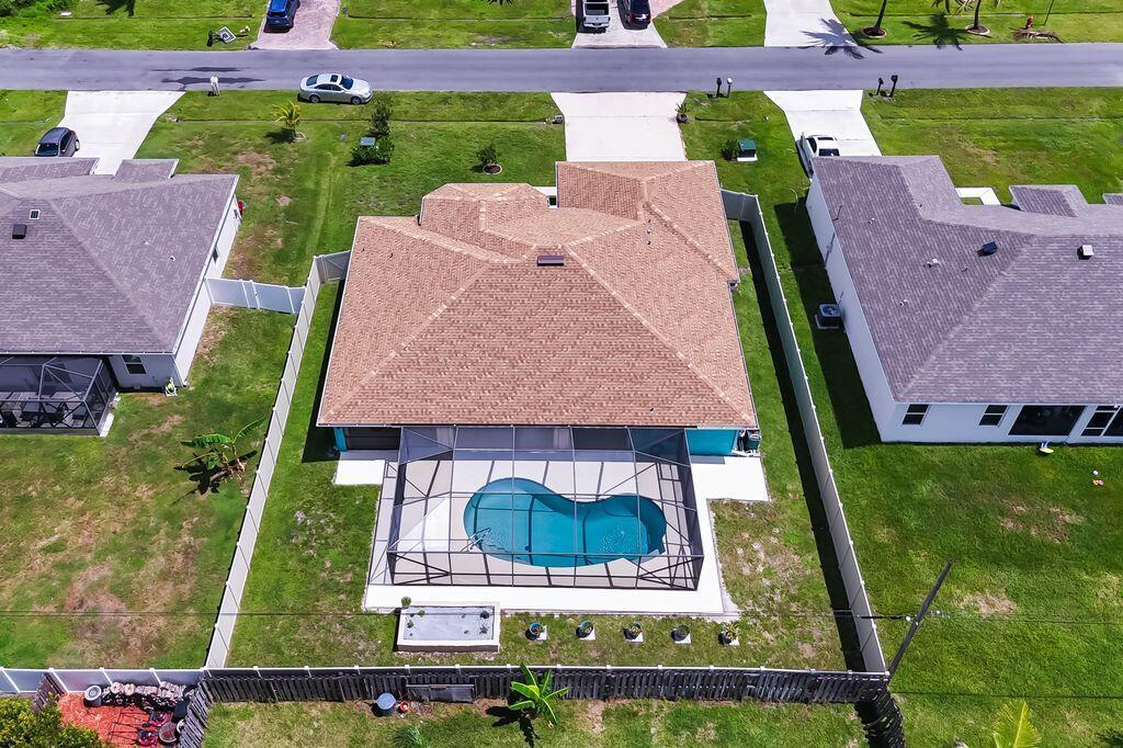 Homes for sale in Port St. Lucie, FL | 1002 Sw Fisherman Avenue, Port St. Lucie, FL 34953 | MLS# R11102257