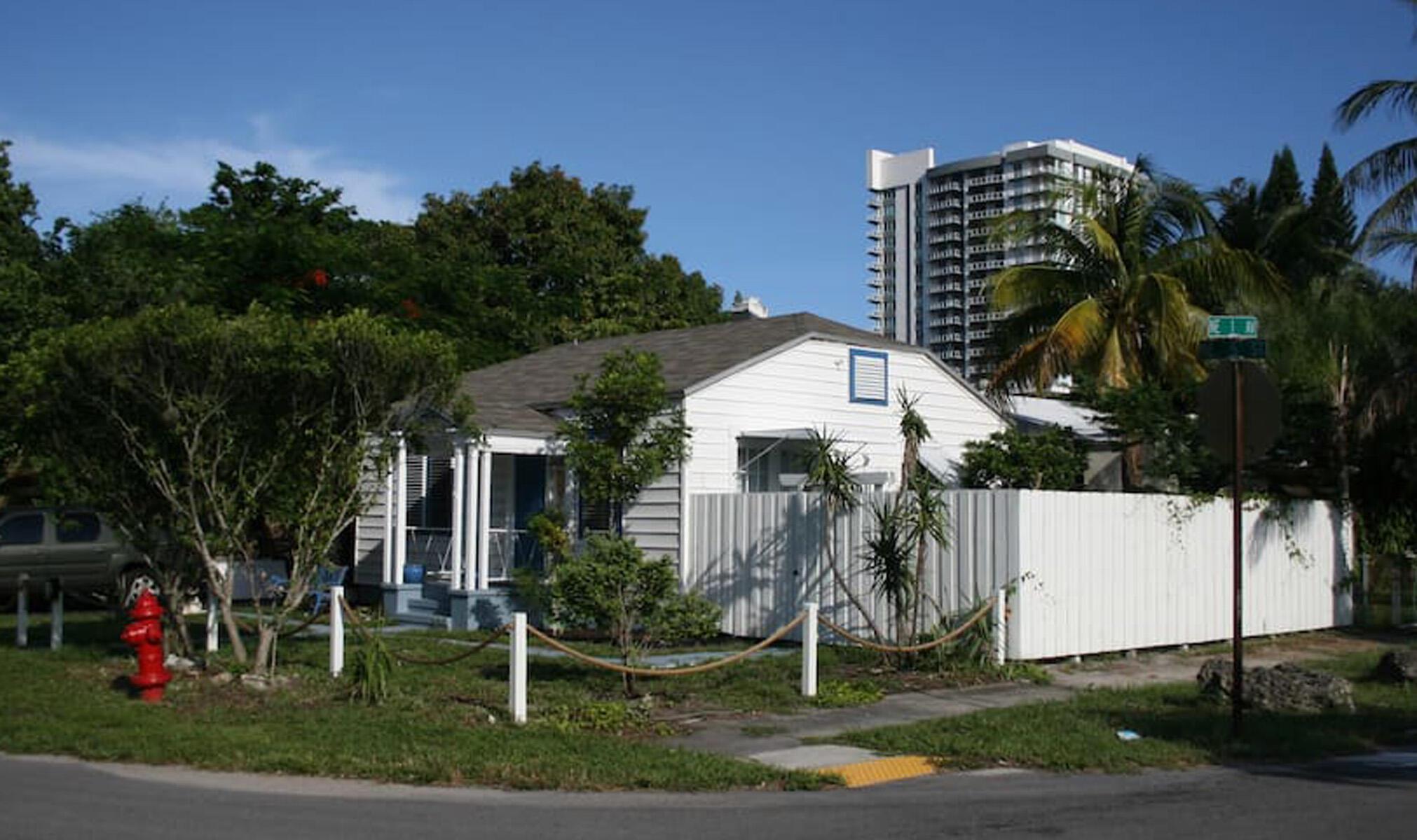 Photo 0 of home located at 100 NE 5th Street, Fort Lauderdale FL