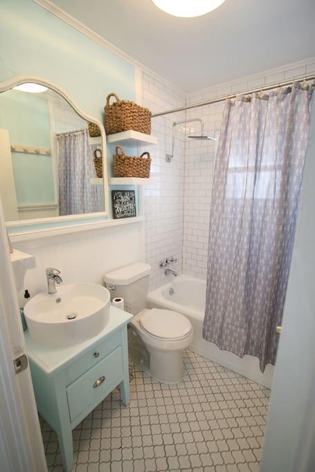 Photo 2 of home located at 100 NE 5th Street, Fort Lauderdale FL