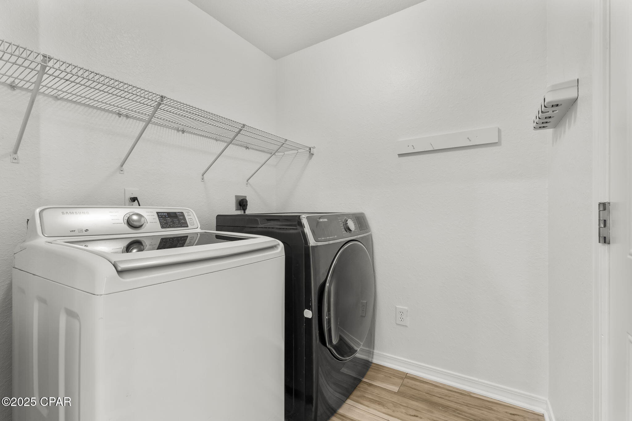 Image 33 For 108 Kensington Circle