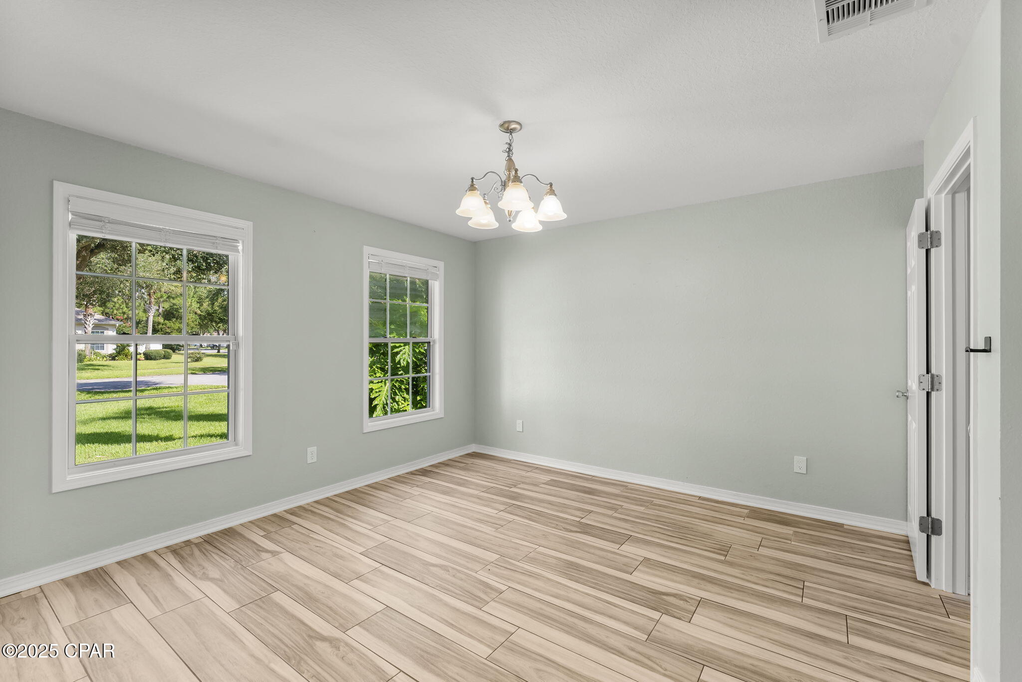 Image 42 For 108 Kensington Circle