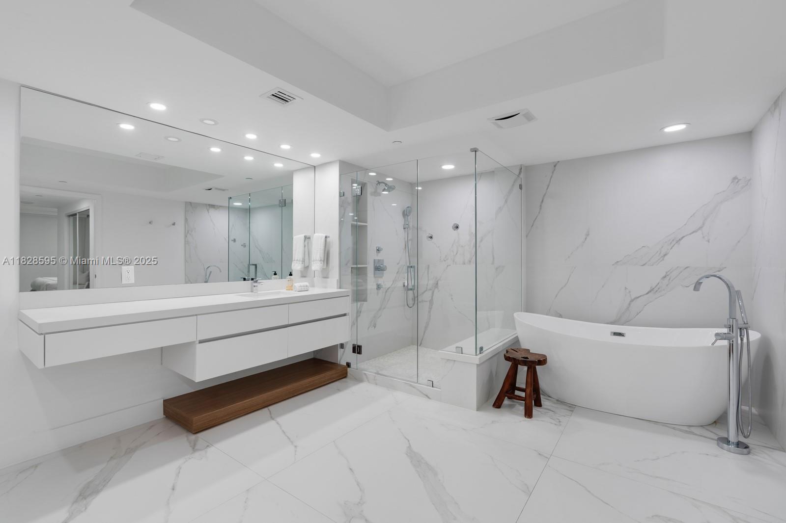 3301 NE 183rd St #1803, Aventura FL 33160