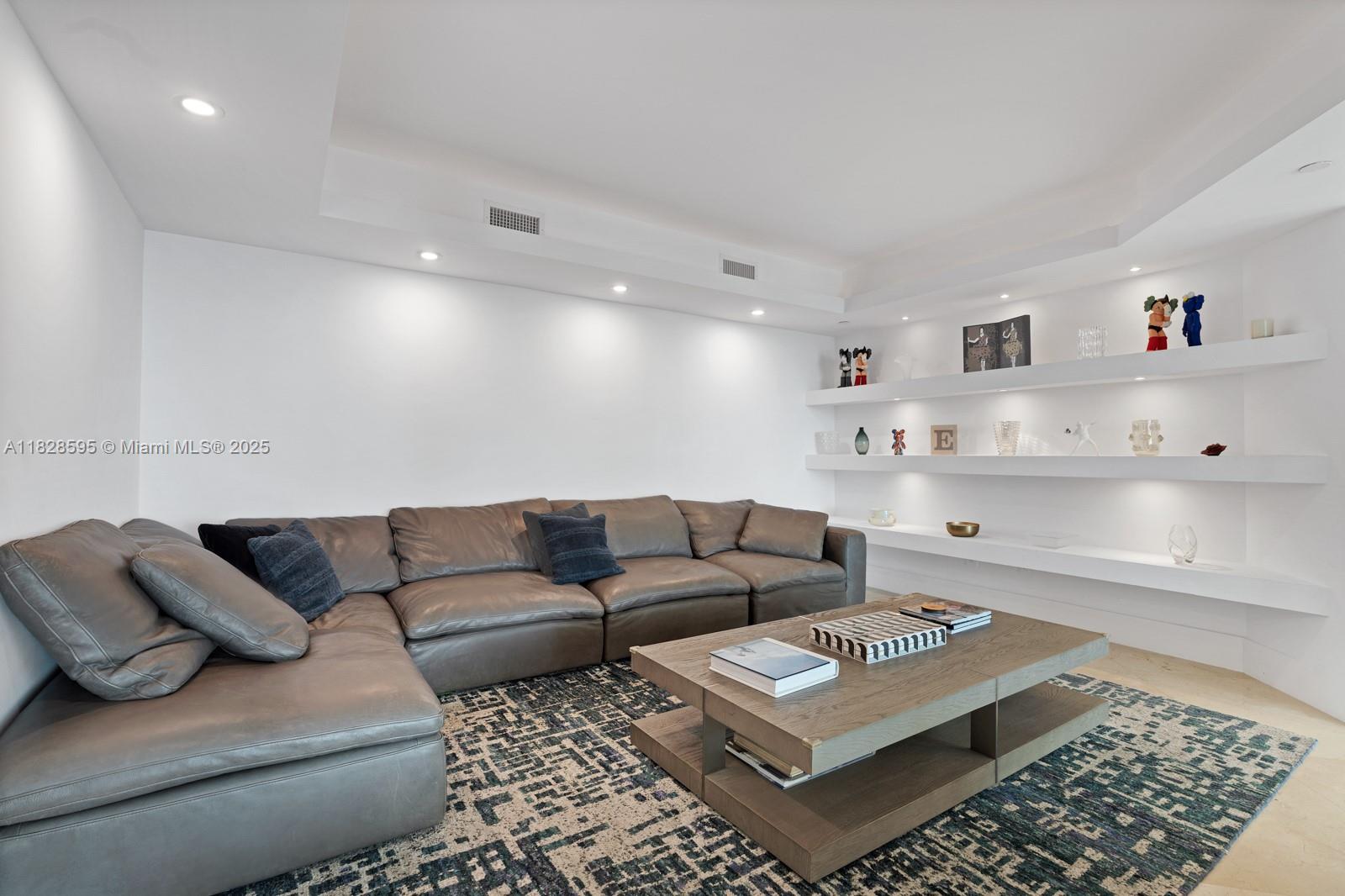 3301 NE 183rd St #1803, Aventura FL 33160