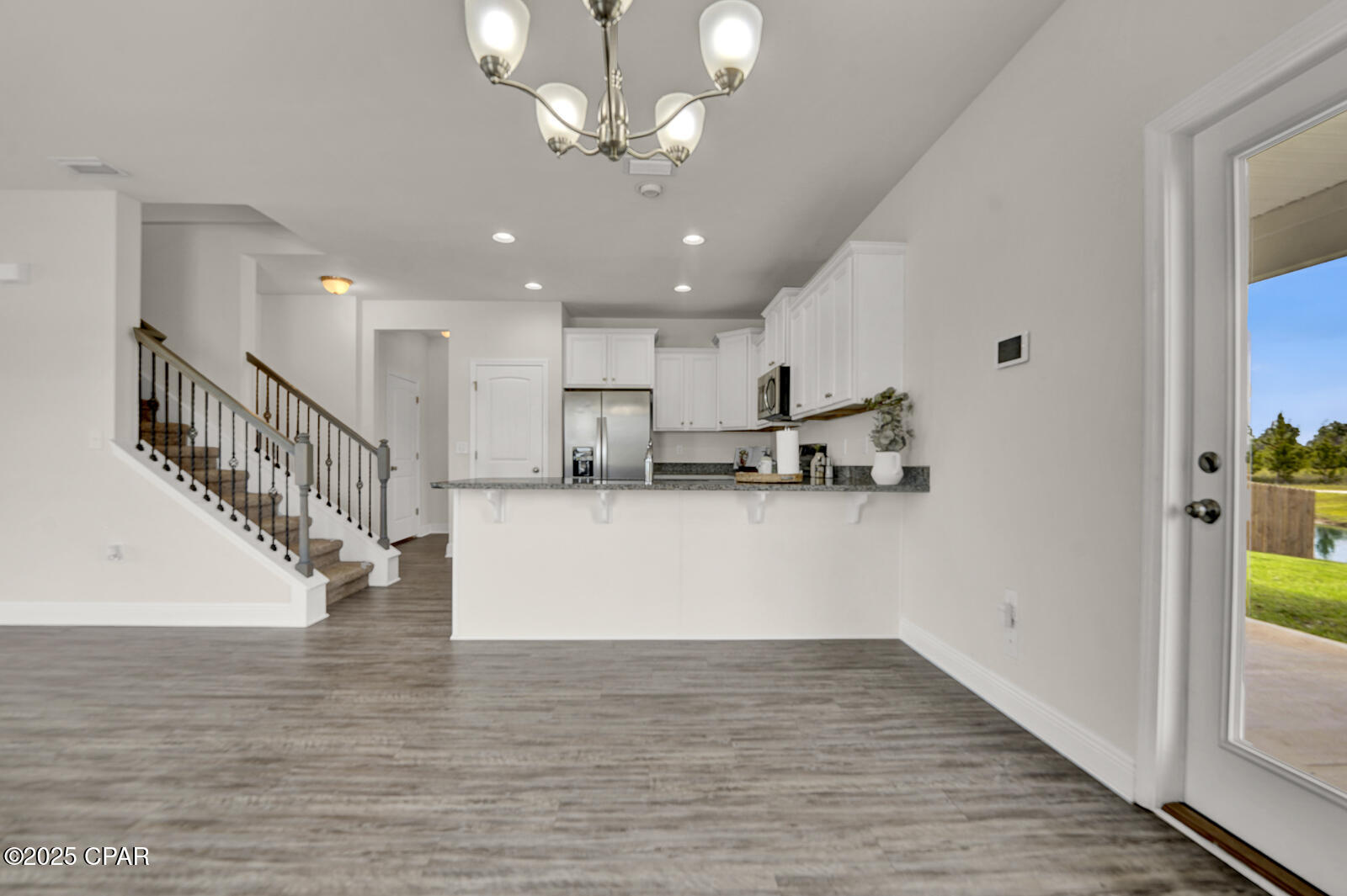 Image 12 For 140 Shoreview Drive