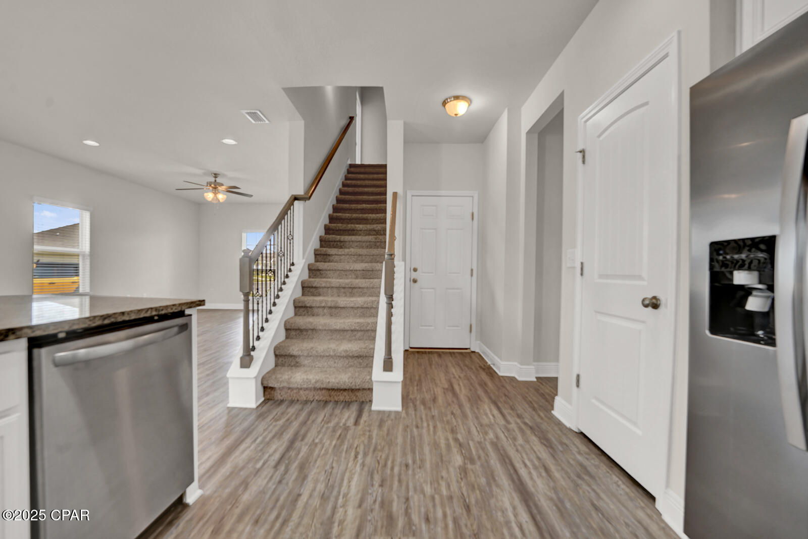 Image 14 For 140 Shoreview Drive
