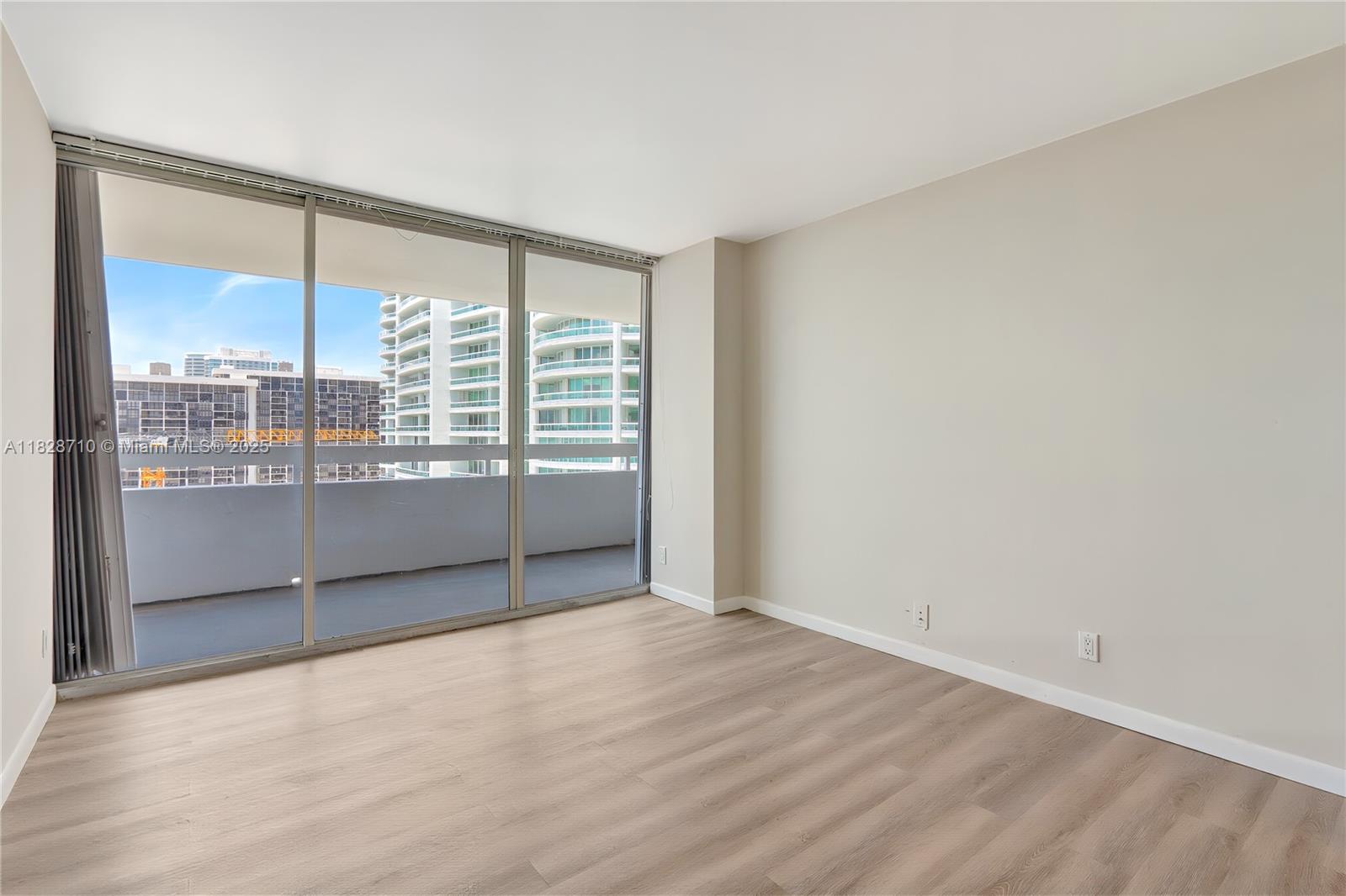 1627 Brickell Ave 2006