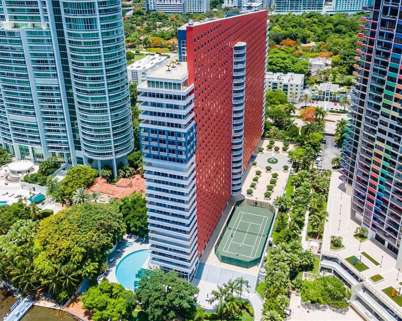 1627 Brickell Ave 2006