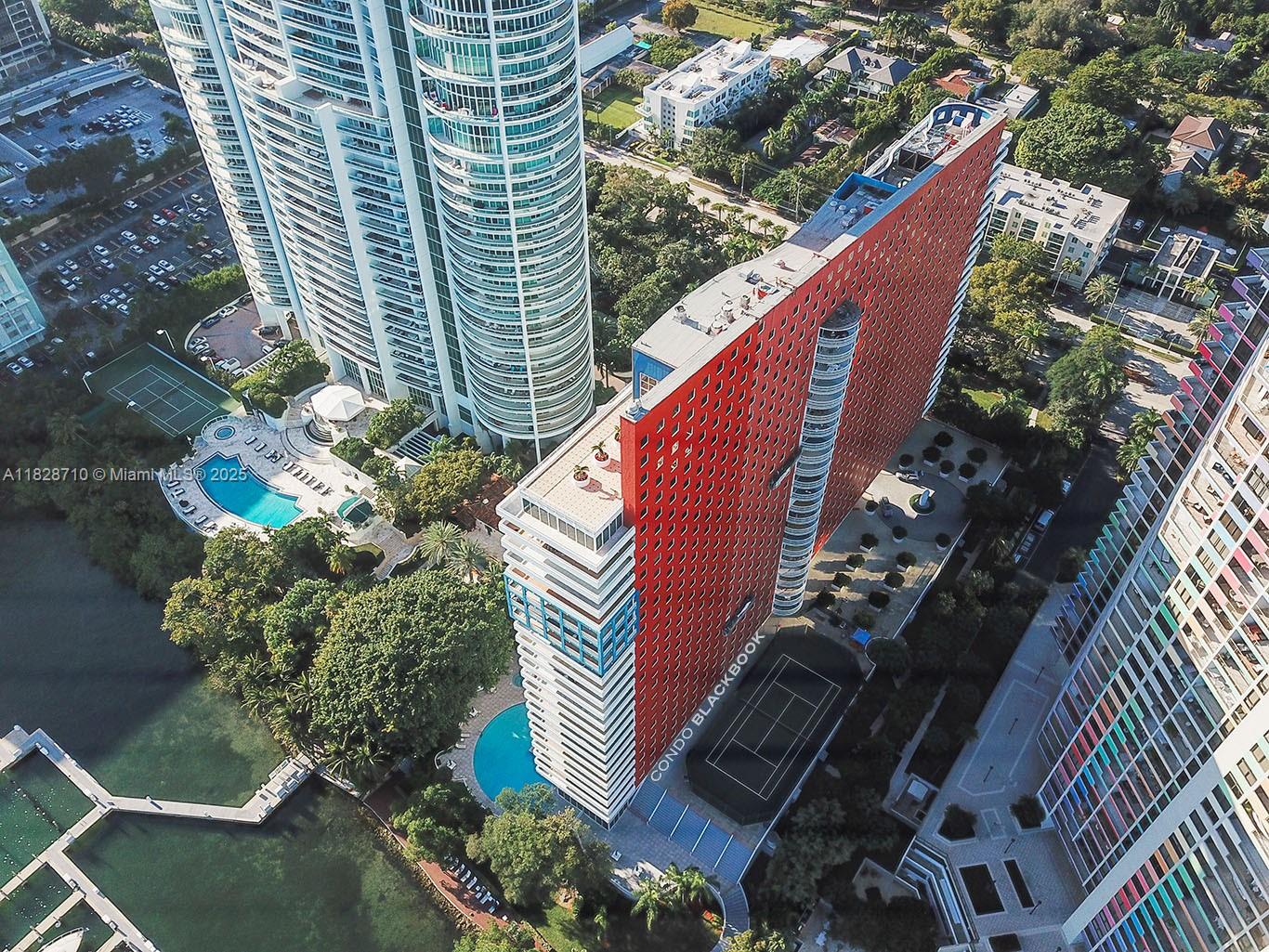1627 Brickell Ave 2006