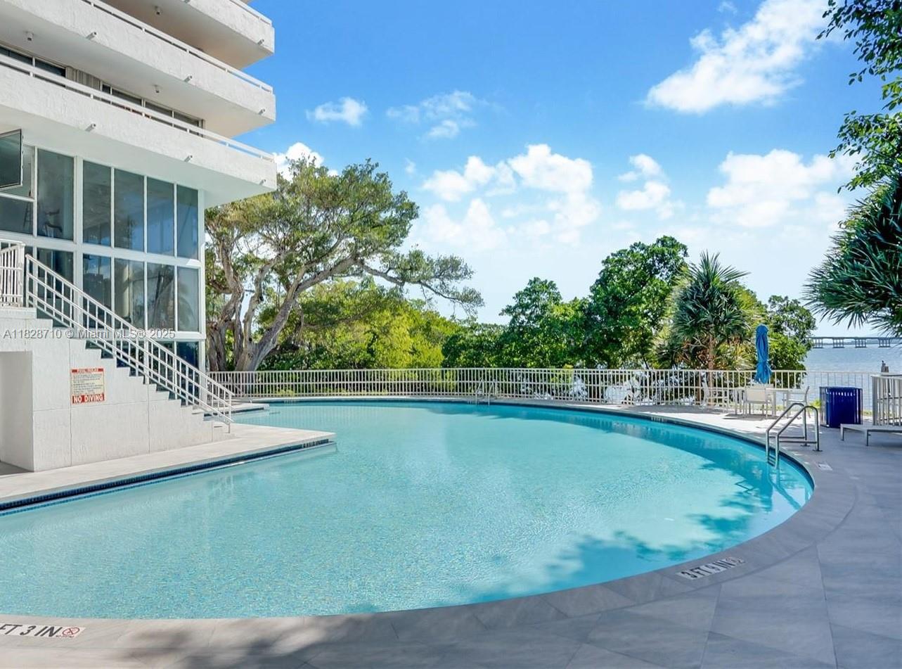 1627 Brickell Ave 2006