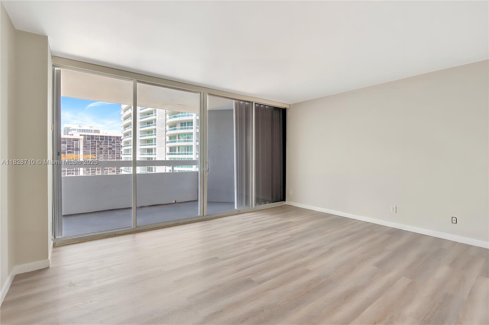 1627 Brickell Ave 2006