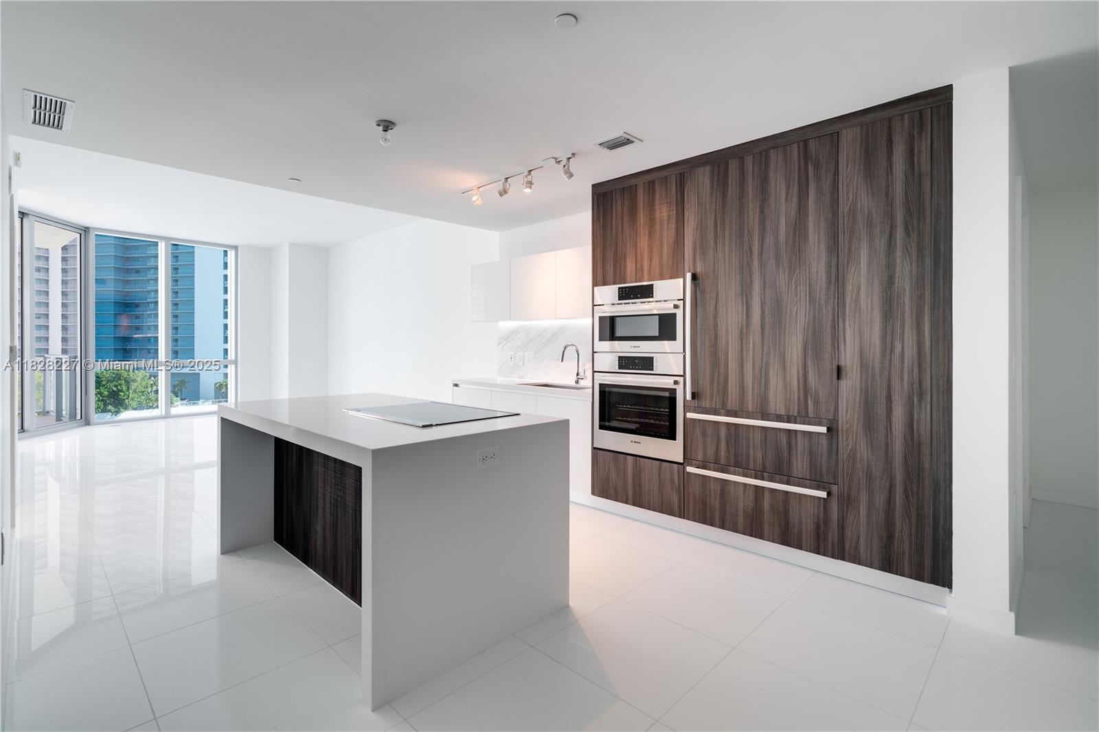 851 NE 1st Ave #1505, Miami FL 33132