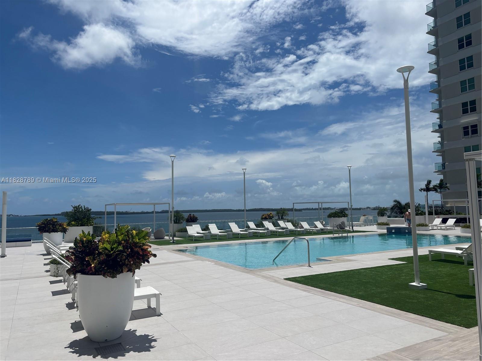 770 Claughton Island Dr #2116, Miami FL 33131