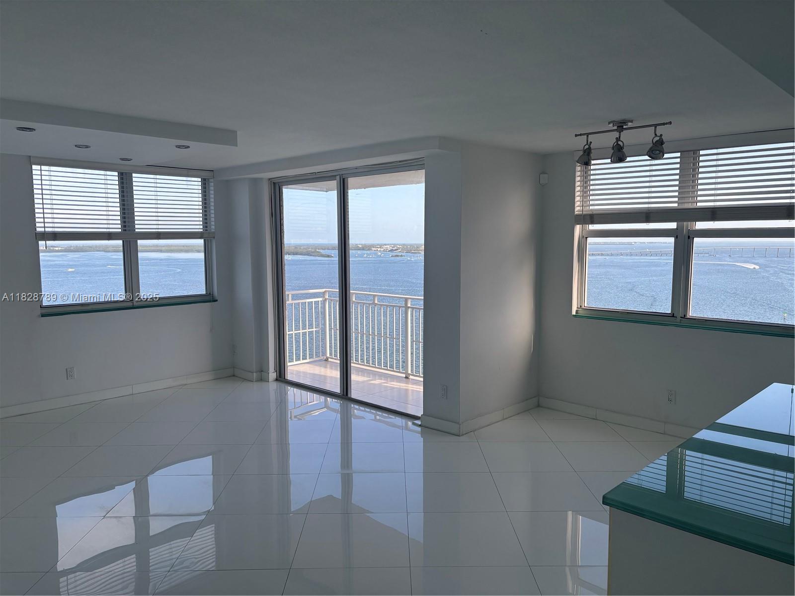 770 Claughton Island Dr #2116, Miami FL 33131