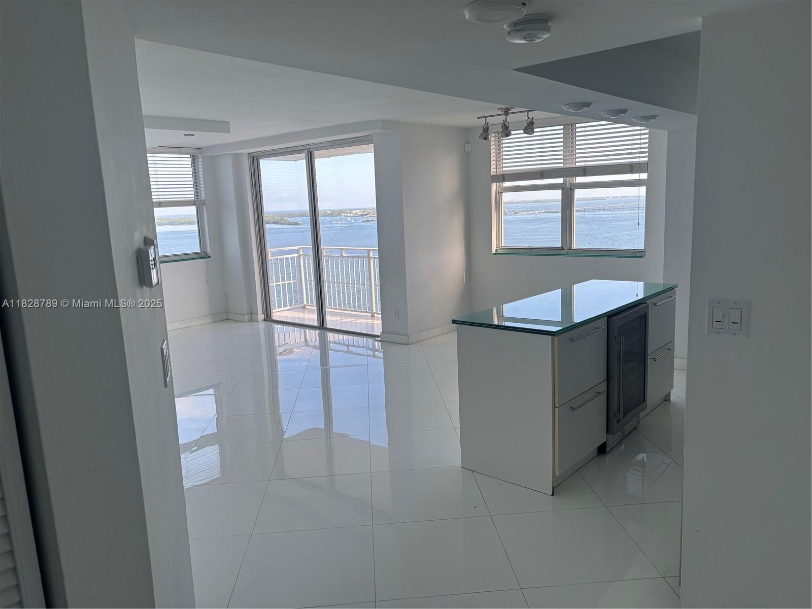 770 Claughton Island Dr #2116, Miami FL 33131