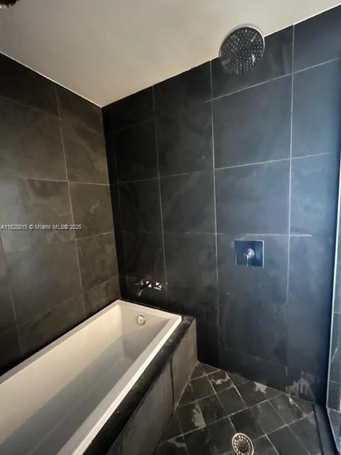 900 Biscayne Blvd #405, Miami FL 33132