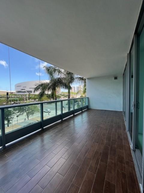 900 Biscayne Blvd #405, Miami FL 33132