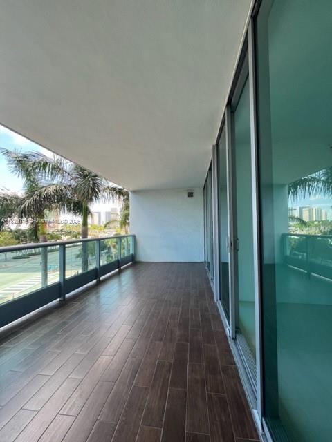900 Biscayne Blvd #405, Miami FL 33132